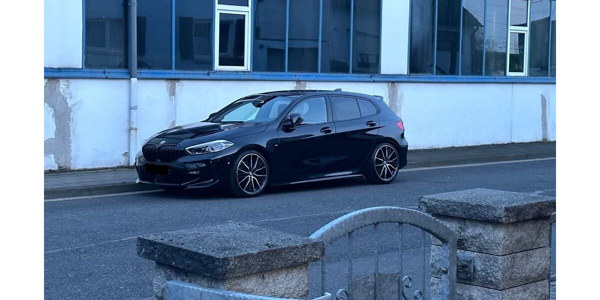 BMW 118 71.000 km 22.900 &euro; Dortmund 44137
