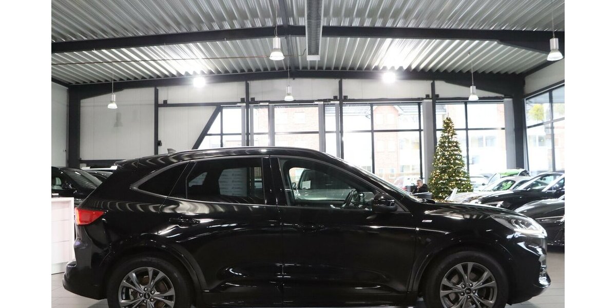 Ford Kuga 2.0 ECOBLUE STYLE ST-LINE SPORT BLACK / LED 125.000 km 17.444 &euro; Hamm 59077