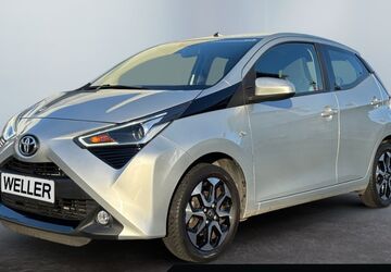 Toyota Aygo (X) 17.500 km 11.970 &euro; Dortmund 44143