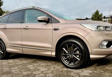 Ford Kuga 79.000 km 16.950 &euro; Unna 59425