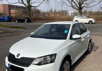 Skoda Fabia 68.475 km 7.230 &euro; Dortmund 44141