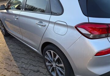 Hyundai i30 60.999 km 18.200 &euro; Hemer 58675