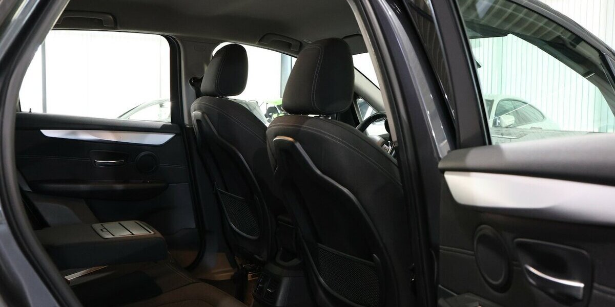 BMW 218 Active Tourer d Advantage BUSINESS LED,NAVI+ 158.000 km 13.888 &euro; Hamm 59077