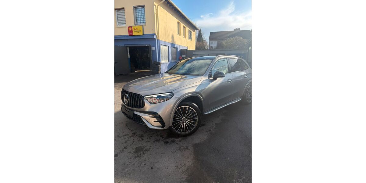 Mercedes-Benz GLC 400 68.000 km 61.299 &euro; Kamen 59174