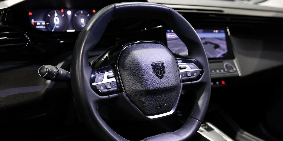 Peugeot 308 SW 130 BLUE-HDI ACTIVE PACK / I-COCKPIT, LED 130.000 km 15.555 &euro; Hamm 59077