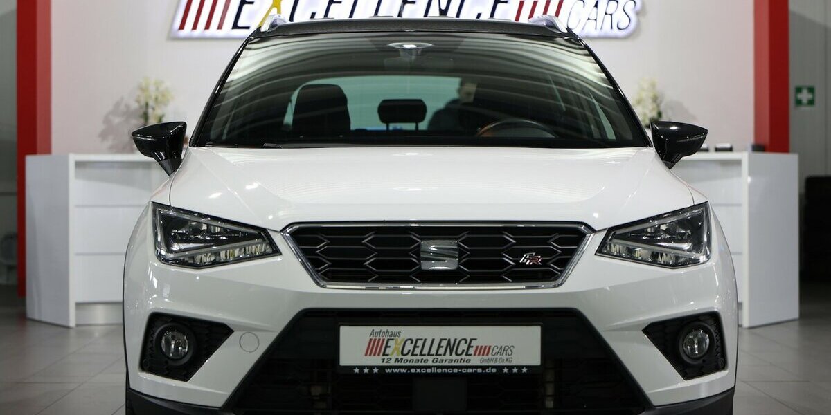 Seat Arona 1.5 TSI XCELLENCE FR-SPORT / WHITE & BLACK 90.000 km 14.555 &euro; Hamm 59077