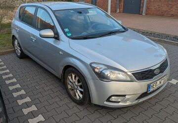 Kia ceed Sportswagon 513.000 km 2.990 &euro; Bergkamen 59192