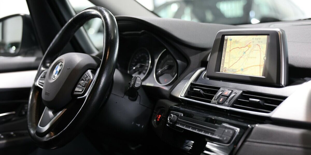 BMW 218 Gran Tourer d SPORT-LINE / LED / NAVI+ / ACC 173.000 km 10.992 &euro; Hamm 59077