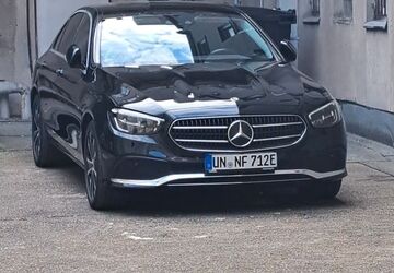Mercedes-Benz E 300 111.000 km 29.900 &euro; Kamen 59174