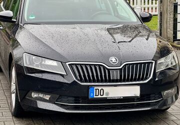 Skoda Superb 127.000 km 15.990 &euro; Dortmund 44379
