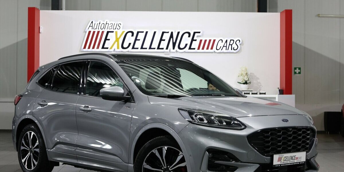Ford Kuga 2.5 P-HEV ST-LINE-X STYLING SPORT PANORAMA 73.000 km 21.777 &euro; Hamm 59077
