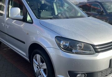 VW Caddy Maxi 189.000 km 11.490 &euro; Castrop Rauxel 44579