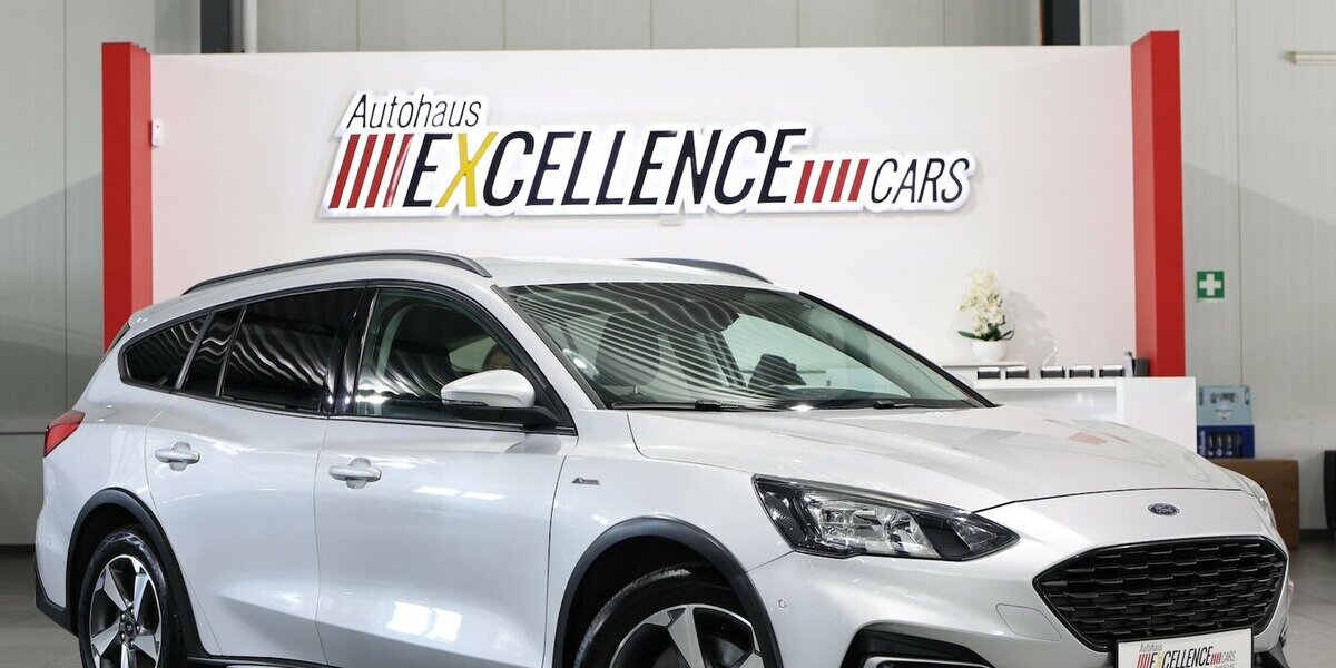 Ford Focus TUNIER 1.5 EB ACTIVE CROSS OVER / LED / 117.000 km 14.444 &euro; Hamm 59077