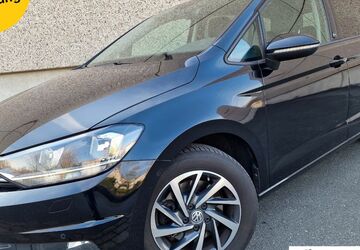 VW Touran 128.680 km 14.490 &euro; Dortmund 44379