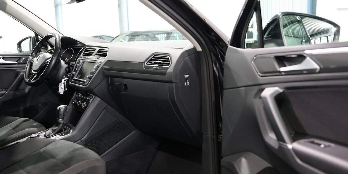 VW Tiguan 1.4 TSI DSG 4M HIGHLINE PANORAMA,LED,HUD 93.000 km 20.777 &euro; Hamm 59077
