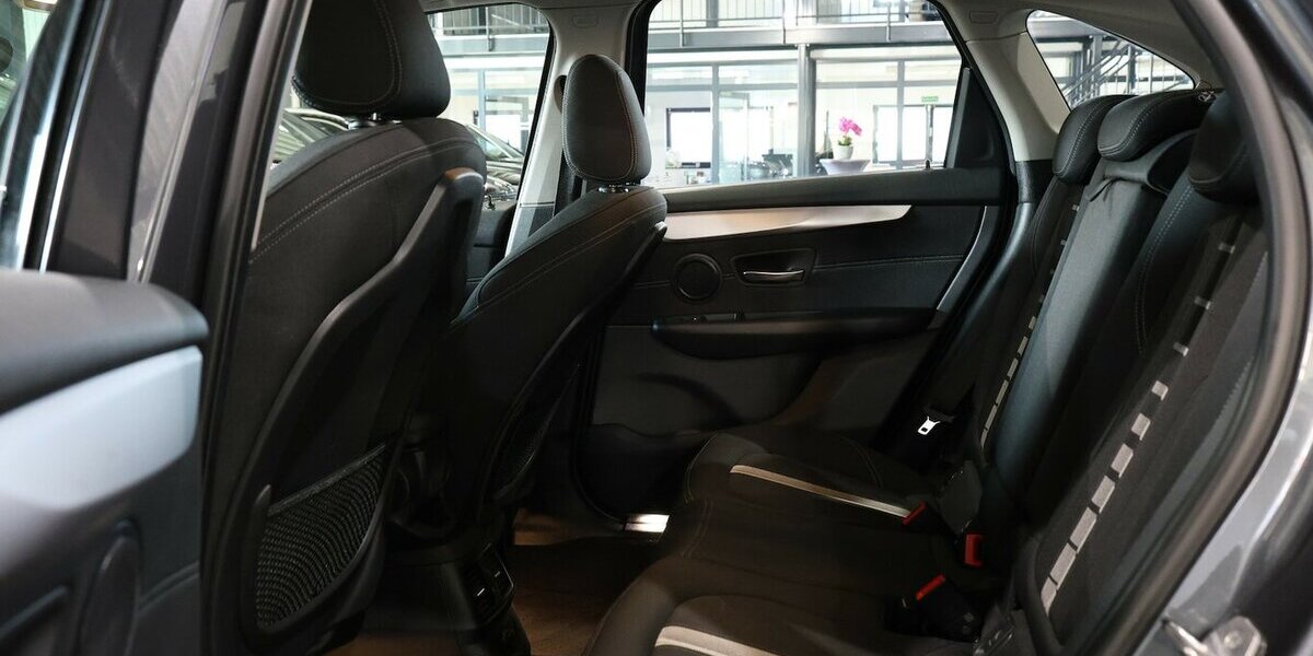 BMW 218 Active Tourer d Advantage BUSINESS LED,NAVI+ 158.000 km 13.888 &euro; Hamm 59077