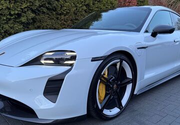 Porsche Taycan 60.000 km 74.700 &euro; Kamen 59174