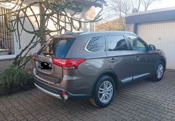 Mitsubishi Outlander 109.000 km 19.300 &euro; Hagen 58099