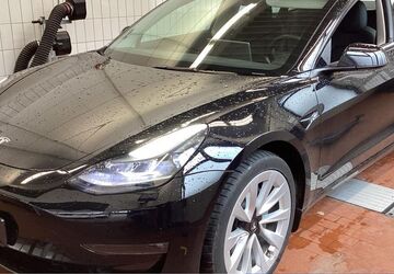 Tesla Model 3 23.003 km 31.189 &euro; Werne 59368