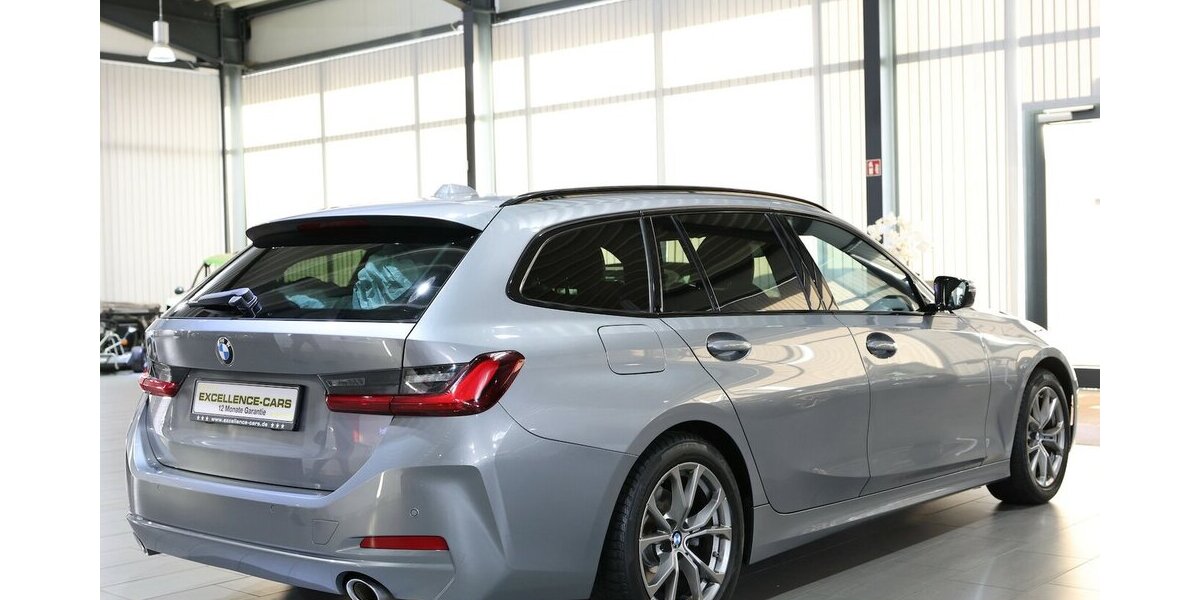BMW 318d Touring ADVANTAGE CURVED+NAVI, LEDER, LED 67.000 km 27.777 &euro; Hamm 59077