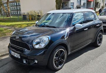 Mini Countryman S (Cooper) 142.642 km 8.200 &euro; Dortmund 44267