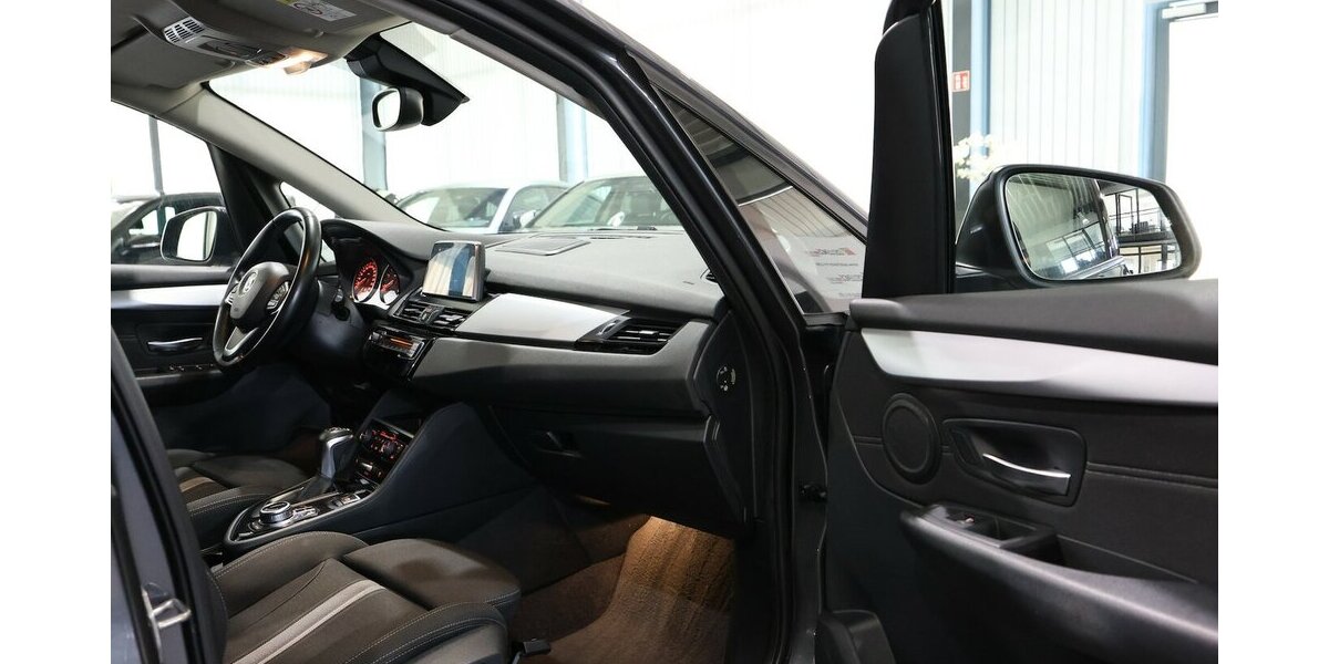 BMW 218 Active Tourer d Advantage BUSINESS LED,NAVI+ 158.000 km 13.888 &euro; Hamm 59077