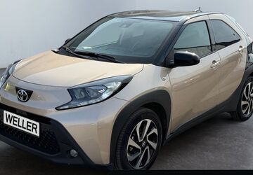 Toyota Aygo (X) 15.573 km 17.880 &euro; Hamm 59067