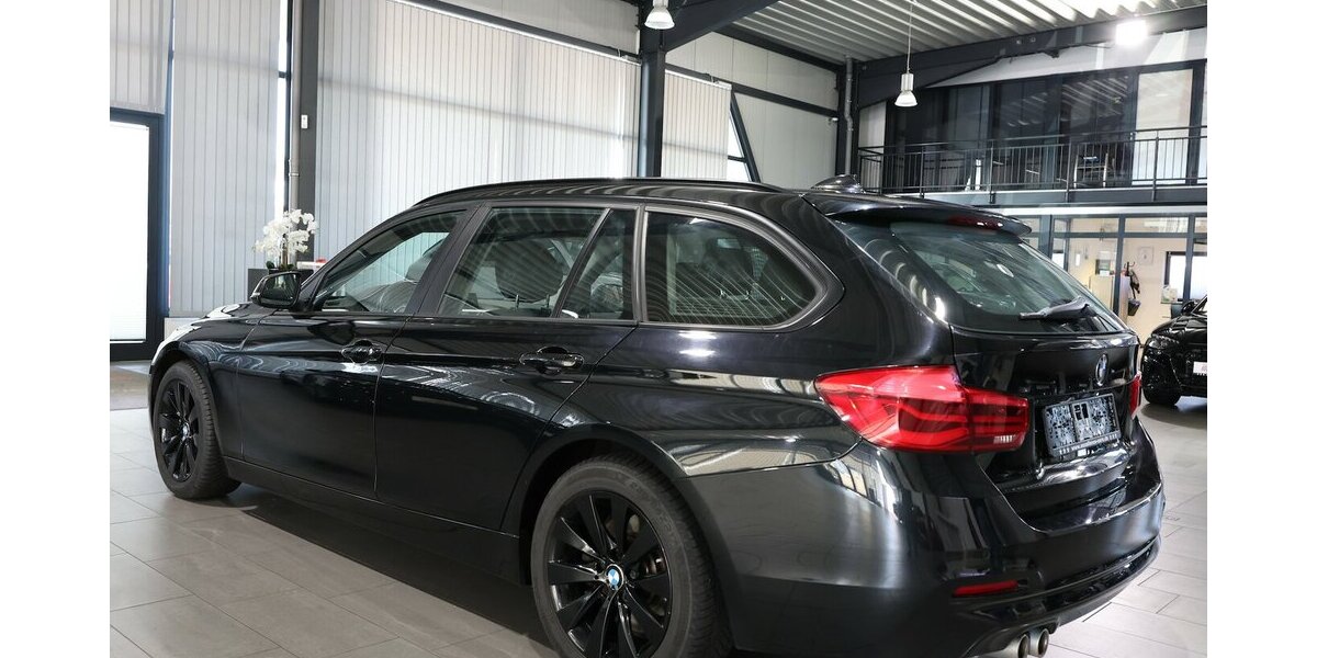 BMW 330d Touring xDrive Advantage / LED, HEAD-UP 227.000 km 11.902 &euro; Hamm 59077