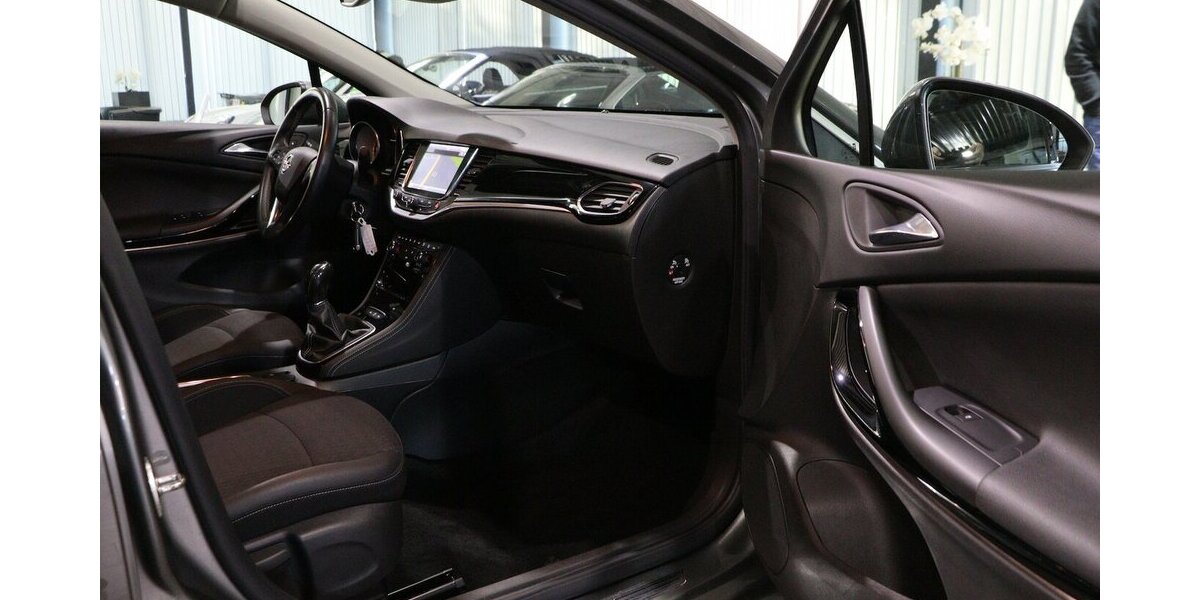 Opel Astra K ST 1.4 SIDI TURBO INNOVATION / LEDER / 99.000 km 11.221 &euro; Hamm 59077