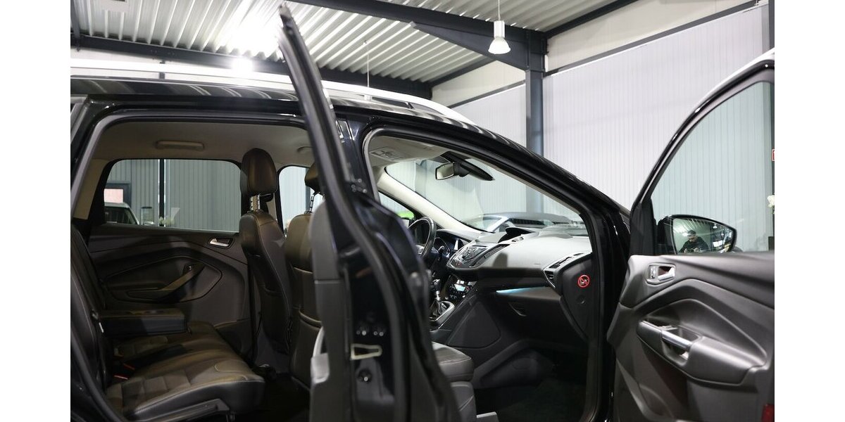 Ford Kuga 2.0 TDCI 4x4 TITANIUM / LEDER / NAVI+ 90.000 km 12.777 &euro; Hamm 59077