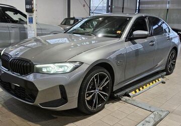 BMW 330 87.183 km 34.820 &euro; Hagen 58091