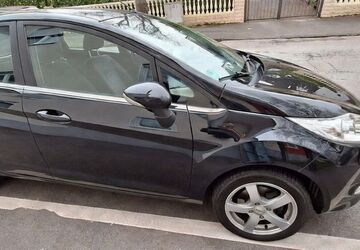 Ford Fiesta 62.000 km 5.450 &euro; Hemer 58675
