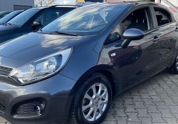 Kia Rio 95.000 km 7.499 &euro; Lünen 44532