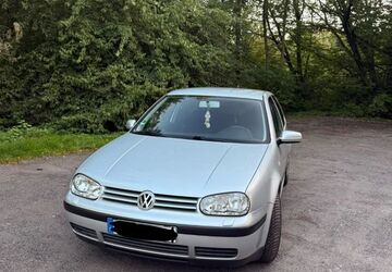 VW Golf 163.000 km 2.400 &euro; Kamen 59174
