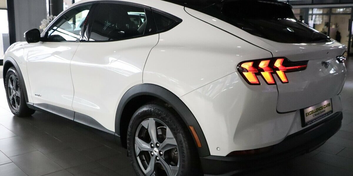 Ford Mustang Mach-E BANG & OLUFSEN / VIRTUAL COCKPIT 75.000 km 23.991 &euro; Hamm 59077