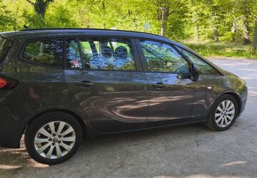 Opel Zafira Tourer 131.657 km 9.600 &euro; castrop Rauxel 44581