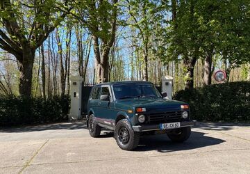 Lada Niva 46.000 km 10.300 &euro; Ahlen 59227