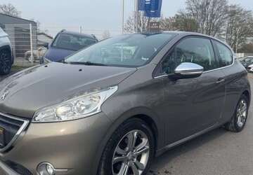 Peugeot 208 69.000 km 6.990 &euro; Datteln 45711