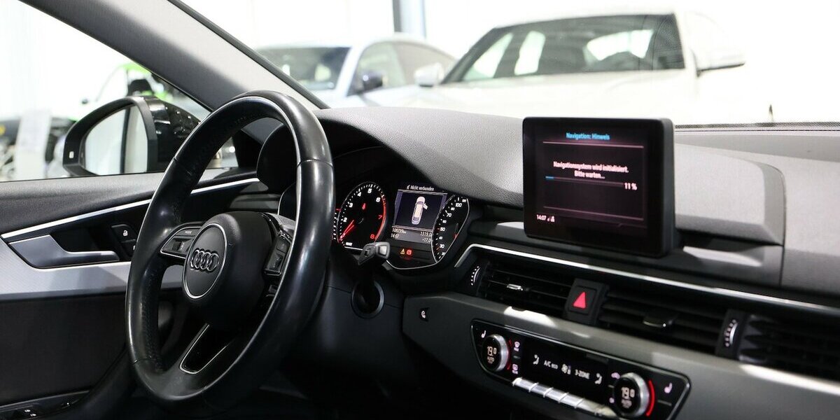 Audi A4 Avant 35 TFSI SPORT / 1.HAND / LED / NAVI+ 108.000 km 16.777 &euro; Hamm 59077
