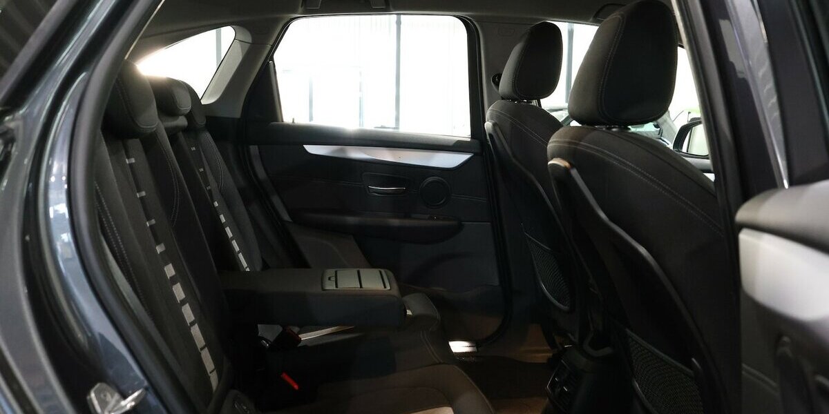 BMW 218 Active Tourer d Advantage BUSINESS LED,NAVI+ 158.000 km 13.888 &euro; Hamm 59077