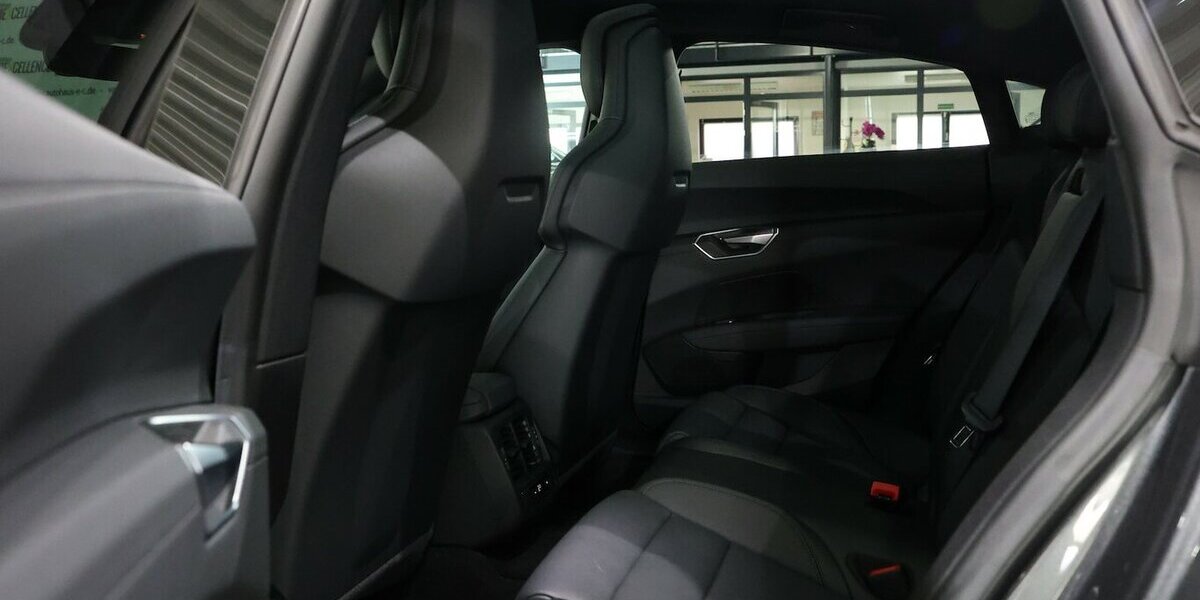 Audi e-tron GT QUATTRO / DAYTONA + BLACK / PANORAMA / 29.000 km 48.333 &euro; Hamm 59077