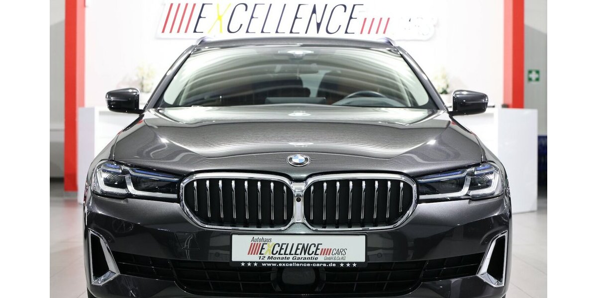 BMW 530i Touring INNOVATION LUXURY-LINE BUSINESS 45.000 km 39.444 &euro; Hamm 59077