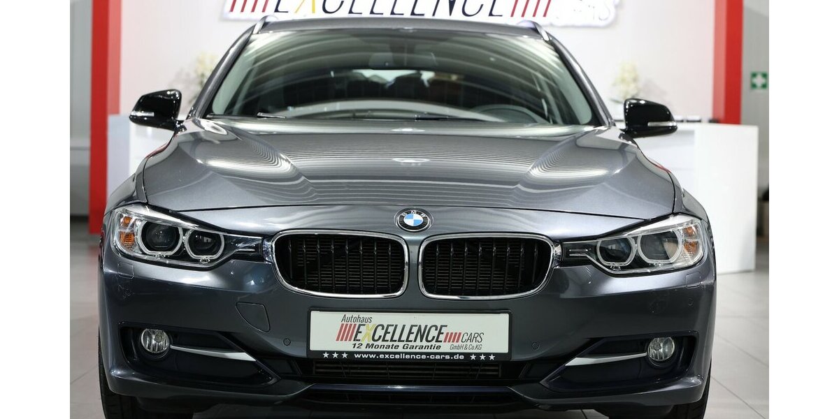 BMW 318d Touring blue PERFORMANCE SPORT / PANORAMA 80.000 km 15.555 &euro; Hamm 59077
