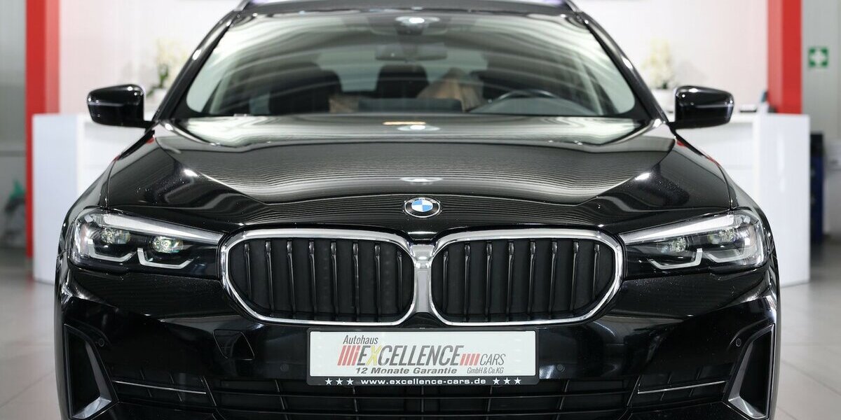 BMW 520i Touring BUSINESS / LIVE-COCKPIT-PRO+ / LED 140.000 km 24.777 &euro; Hamm 59077