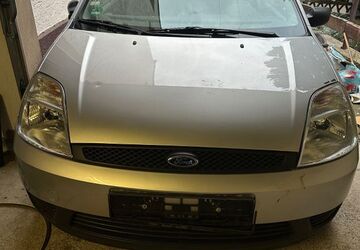 Ford Fiesta 55.000 km 2.400 &euro; Hemer 58675