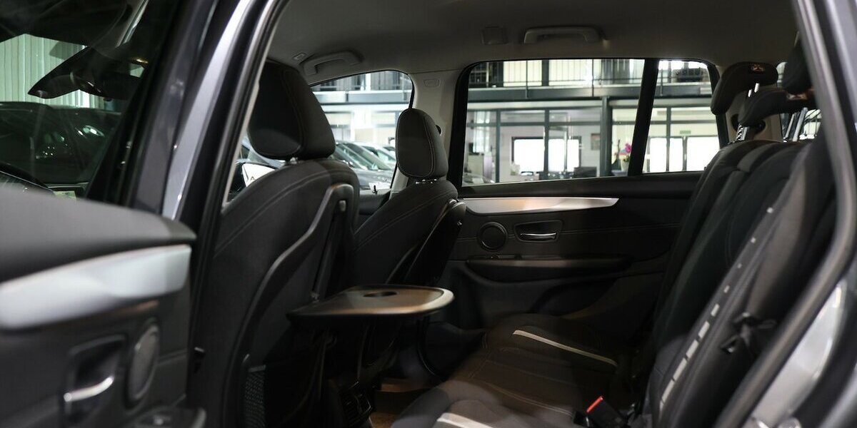 BMW 218 Gran Tourer d SPORT-LINE / LED / NAVI+ / ACC 173.000 km 10.992 &euro; Hamm 59077