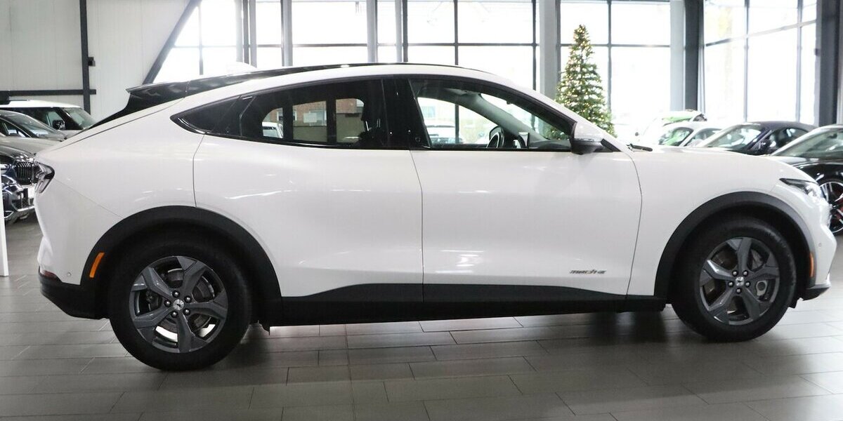 Ford Mustang Mach-E BANG & OLUFSEN / VIRTUAL COCKPIT 75.000 km 23.991 &euro; Hamm 59077