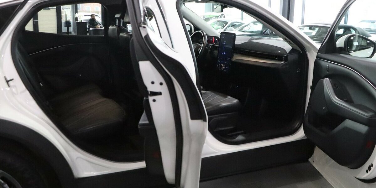 Ford Mustang Mach-E BANG & OLUFSEN / VIRTUAL COCKPIT 75.000 km 23.991 &euro; Hamm 59077