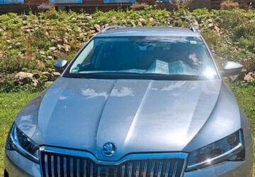 Skoda Superb 140.500 km 19.900 &euro; Schwerte 58239