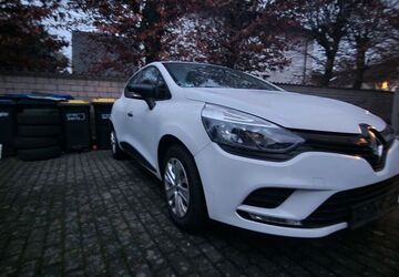 Renault Clio 133.000 km 4.500 &euro; Ahlen 59227